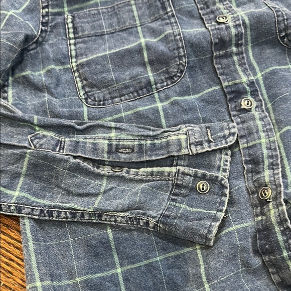 FAHERTY Indigo Blue Plaid Button-Up Shirt Size Small - Picture 7 of 8